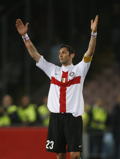 凯恩谈阿森纳：和巴黎是不同的球队，在防守上更强一些